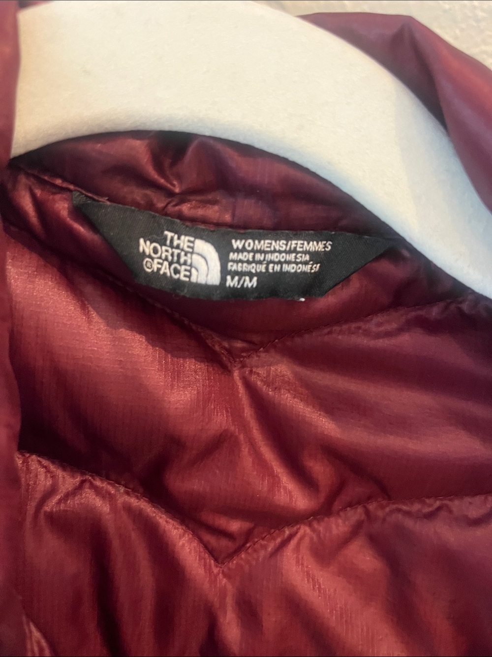 The North Face Women's Quilted Puffer Jacket - Maroon - Picture 2 of 3
